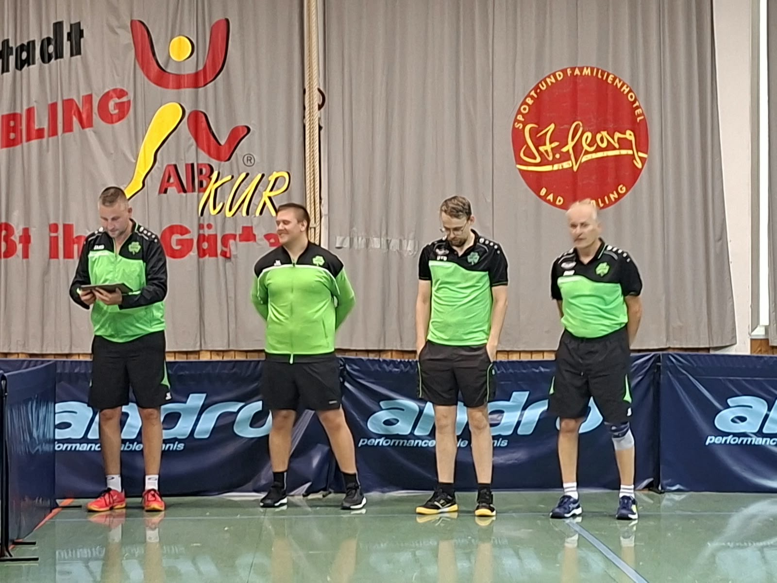 # Alex holt beide Punkte bei 2:8-Auftaktniederlage gegen Straubing